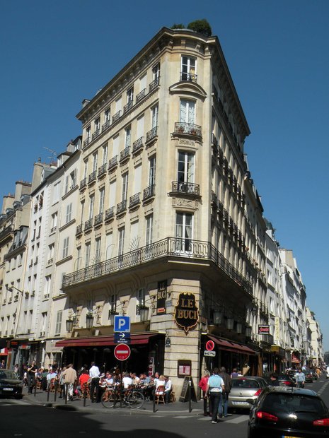  café Le Buci, rue Dauphine